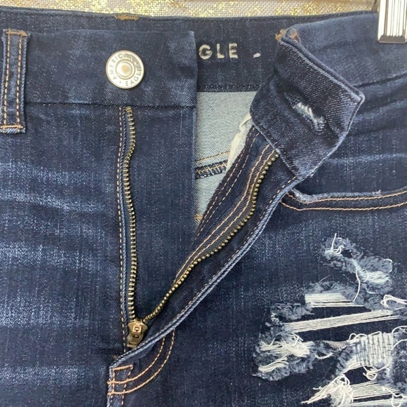 AMERICAN Eagle Curvy Hi Rise Shortie Stretch Distressed Shorts Women's Size 4 - Picture 6 of 16